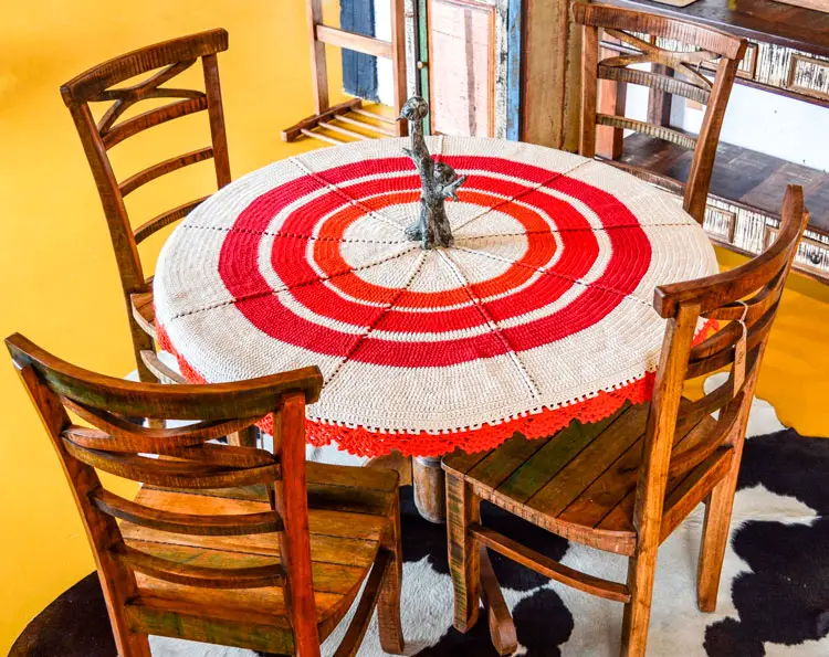 Toalha de mesa de crochê em formato de alvo