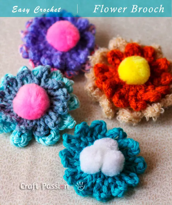 Flores de crochê com pompom