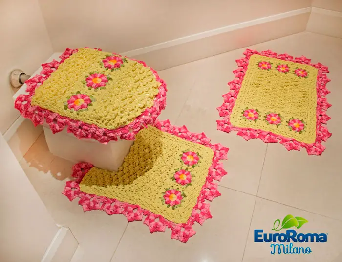 Jogo de tapetes para banheiros em crochê