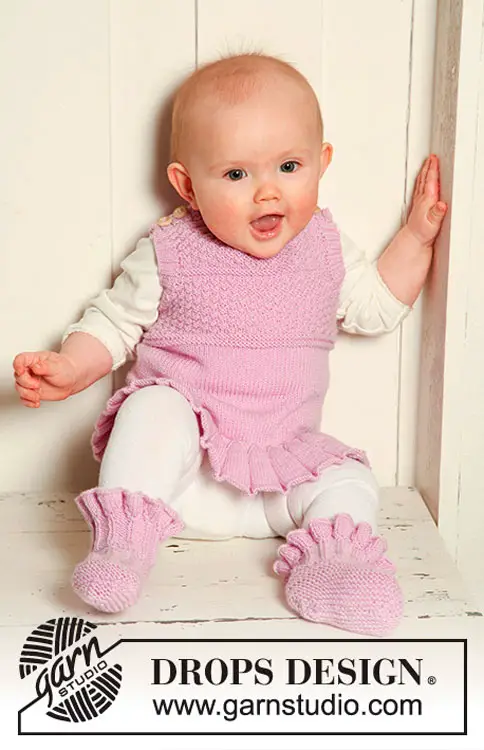 Kit para bebê em crochê com vestido e botinha