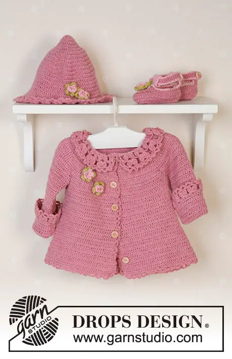 Conjunto com casaco, chapéu e botinhas para bebê em crochê