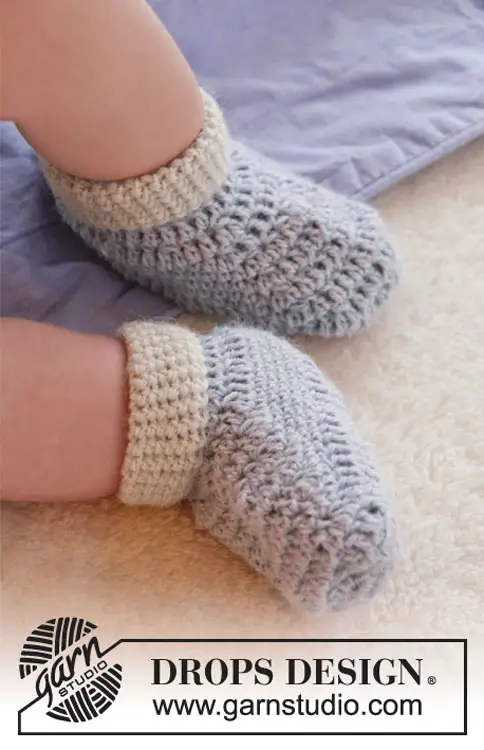 Sapatinho de crochê simples para bebês e crianças de até 4 anos