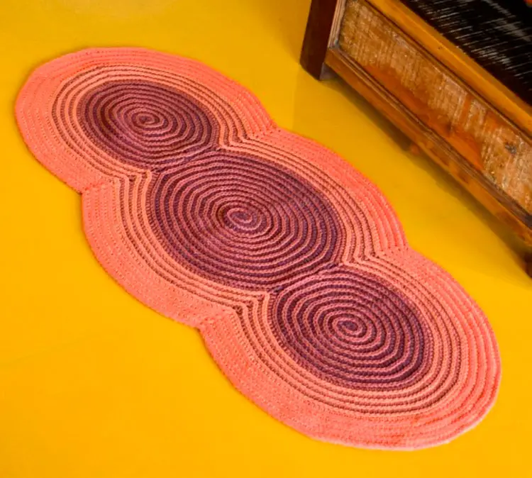 Modelo de tapete de crochê espiral